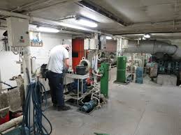 How to become an Oiler in Merchant Navy ?