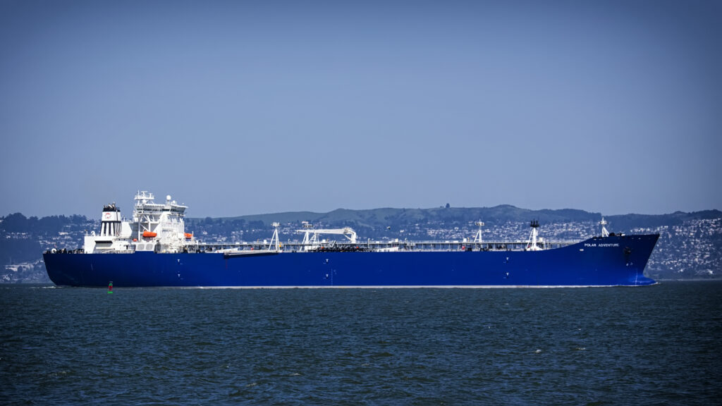 What are the different types of ships in Merchant Navy ?